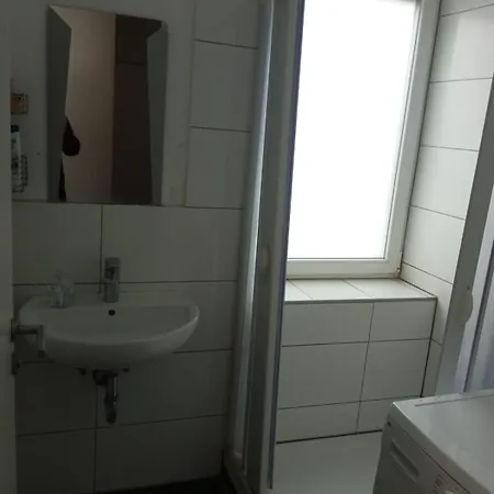 Sarah Zimmer In Zentrum